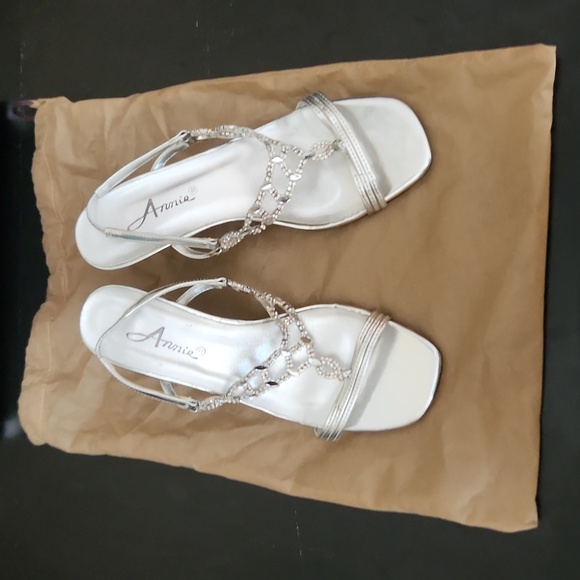 Silver crystal sandals - sz 7 - Picture 6 of 6